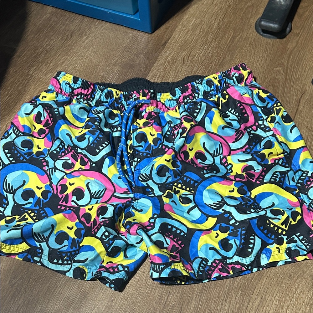Colorful Skull Print swim men Shorts